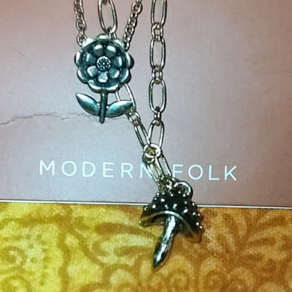 Two necklaces - Picture 4 of 5